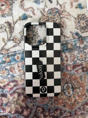Loopy Checkerboard Black & White Phone Case with Case Grip  iphone 15 pro